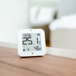 Shelly BLU H&T Display ZB – Hőmérséklet, pára és fény szenzor, e-papír kijelzővel,  Zigbee, Bluetooth, fehér