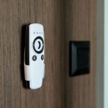 Shelly BLU Remote Control ZB – távirányító, gesztusvezérléssel, Bluetooth, Zigbee, fehér