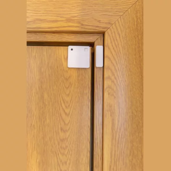 Shelly BLU Door/Window ZB – ajtó/ablaknyitás és dőlésszög érzékelő, fényszenzorral, Bluetooth, Zigbee, fehér