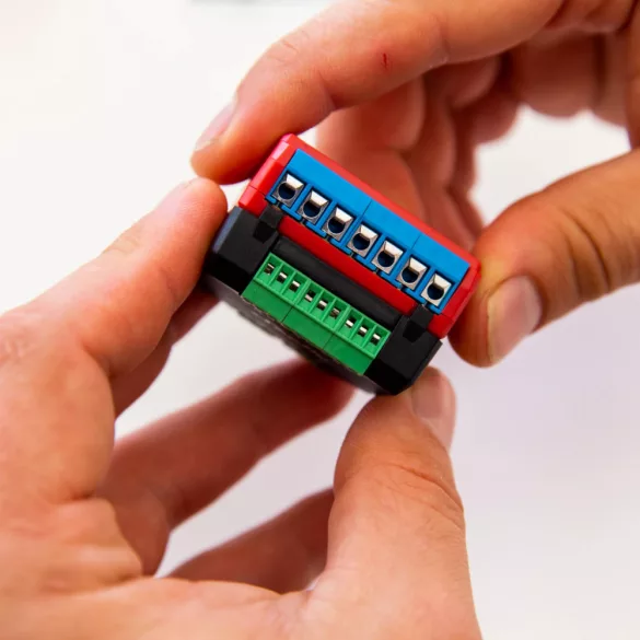 Shelly Plus Add-on – szenzor adapter Shelly retrofit relékhez