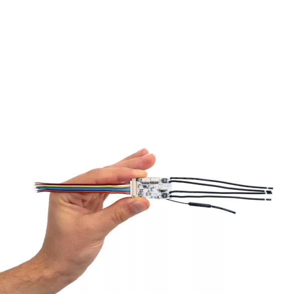 Shelly PLUS Uni – szenzor és kapcsoló bemeneti modul, Wi-Fi, Bluetooth