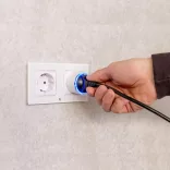 Shelly Plug S Gen3 – fogyasztásmérős okoskonnektor, Wi-Fi, Bluetooth, Matter, fehér