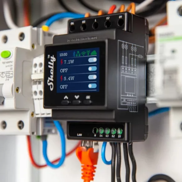 Shelly Pro 4PM – négy áramkörös relé, DIN, Wi-Fi, Ethernet, Bluetooth